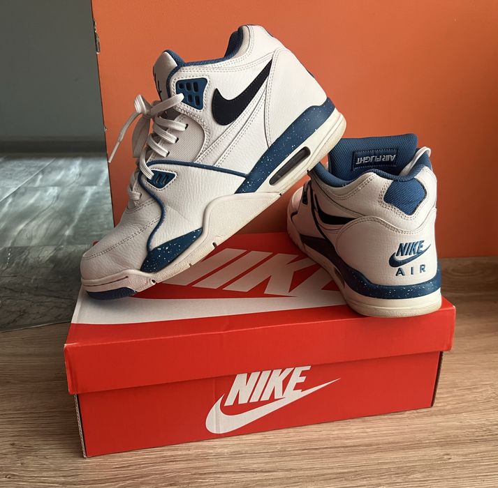 Buty Nike Flight 89 rozmiar 42,5 świetny stan jak nowe !