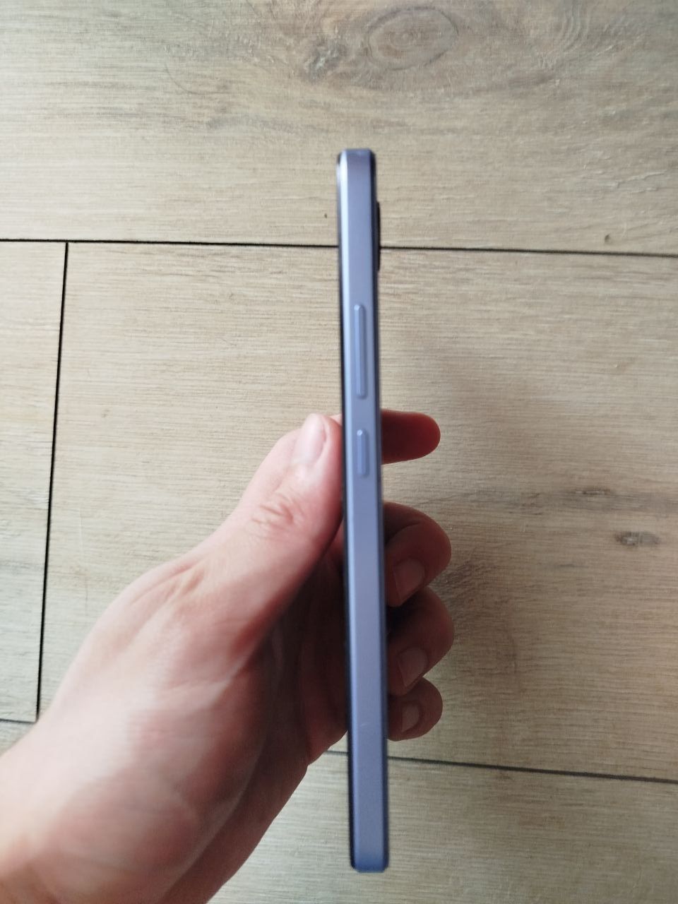 Продам смартфон Realme C30