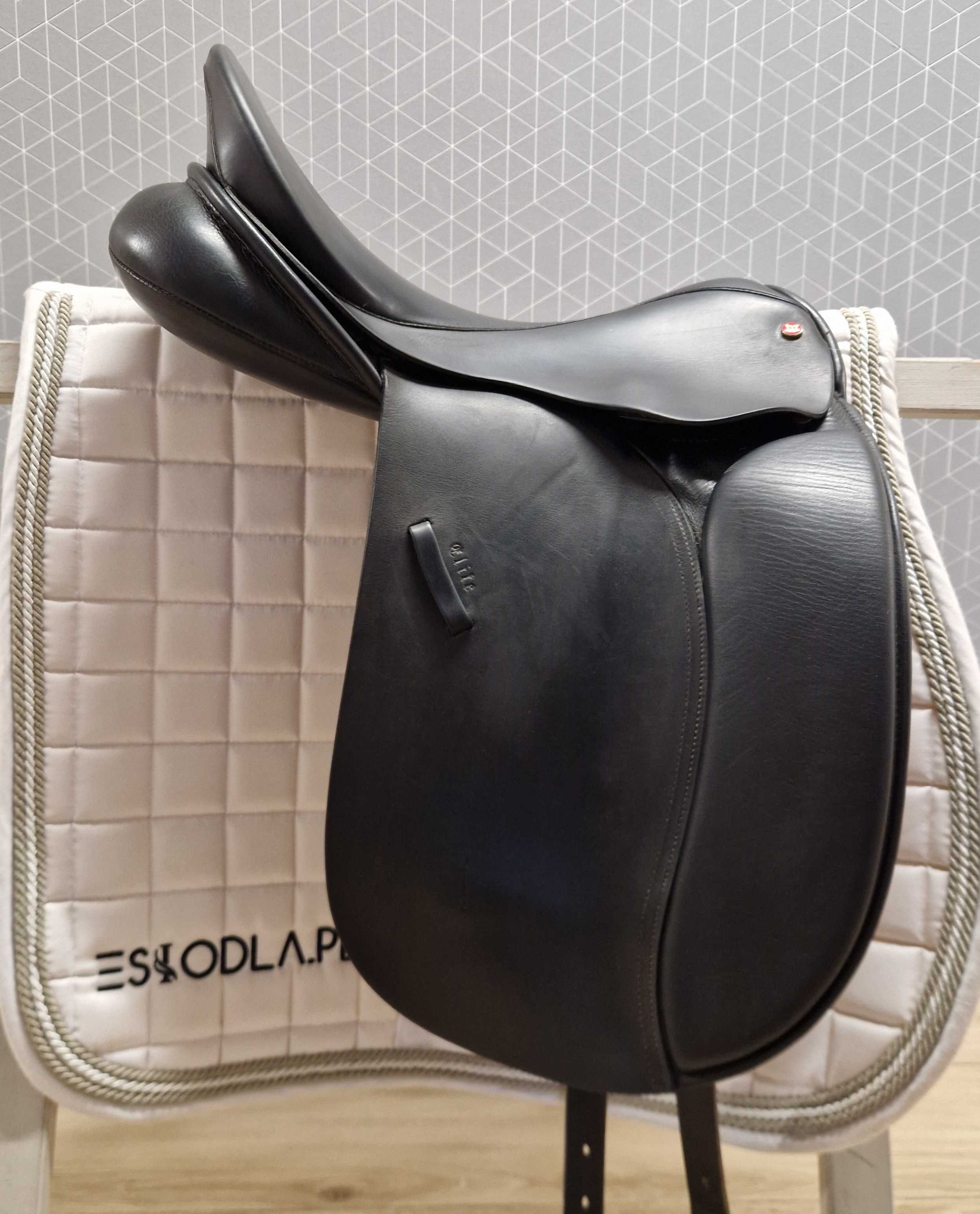 Siodło ujeżdżeniowe Windsor Elite 17"