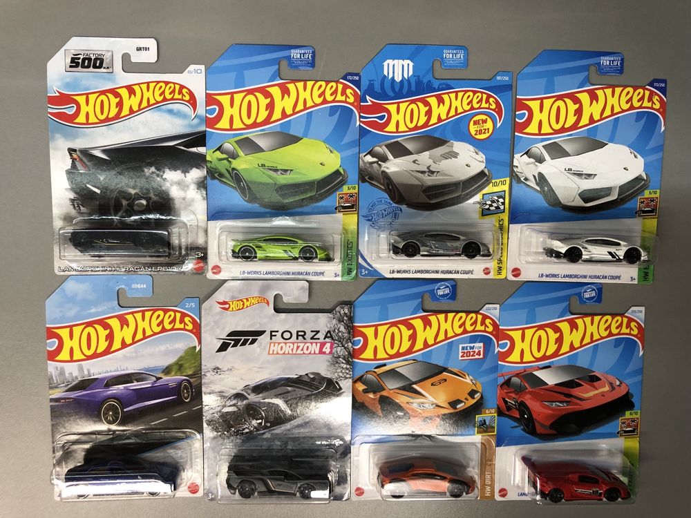 Масштабні моделі Hot Wheels - Lamborghini