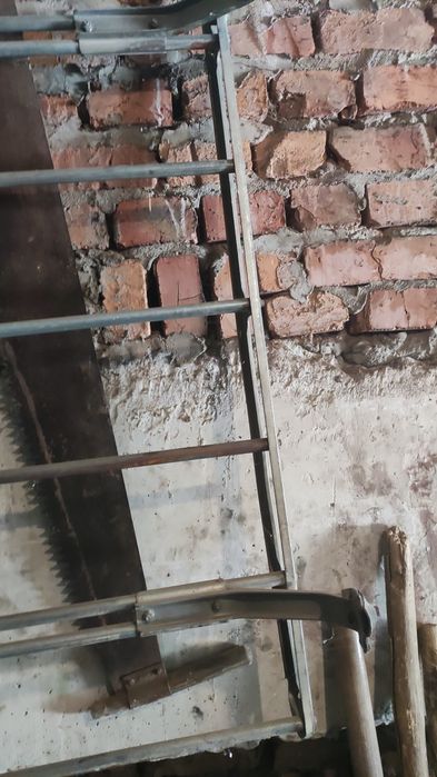 Багажник на дах авто