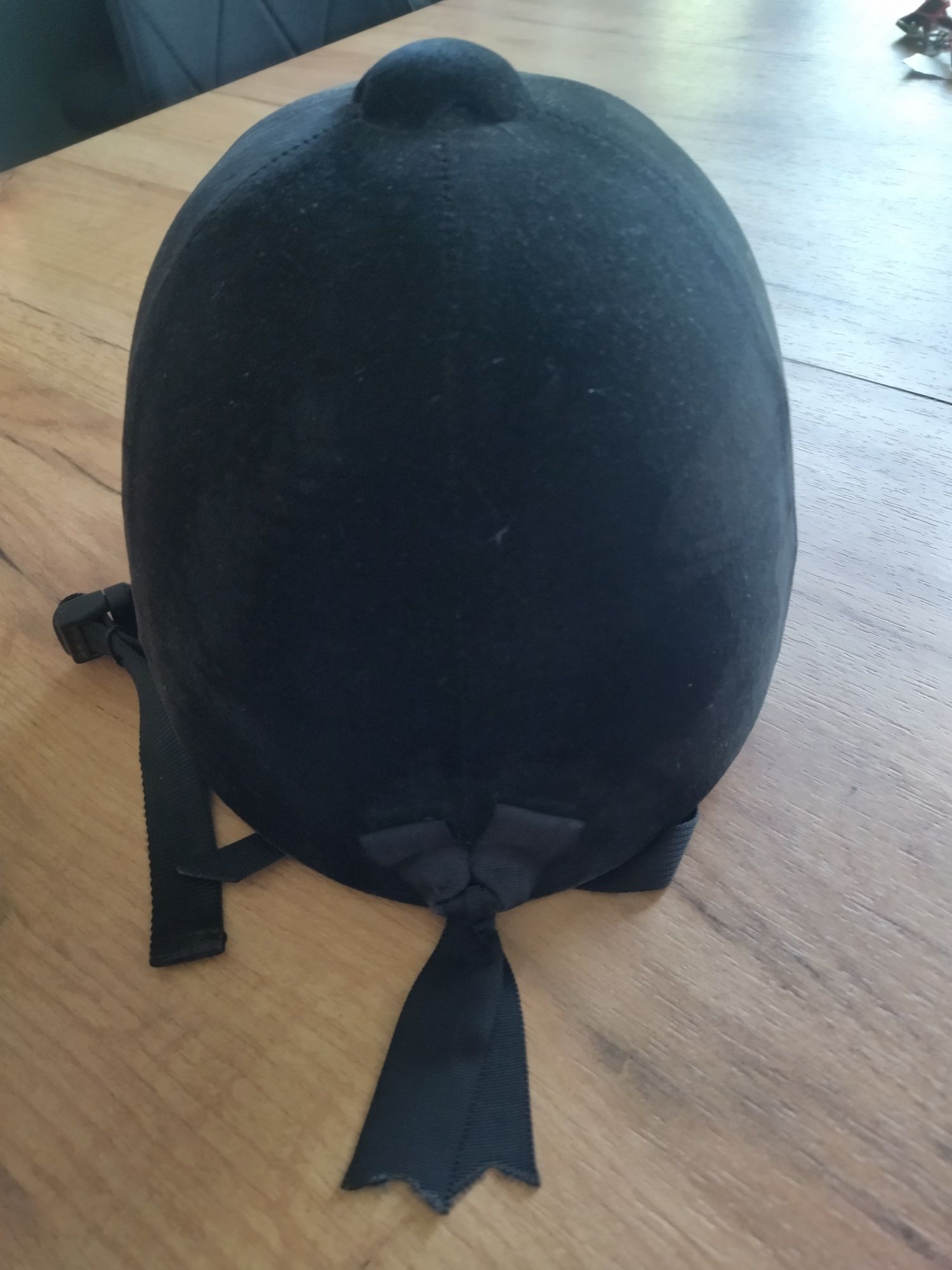 Kask jeździecki zamsz