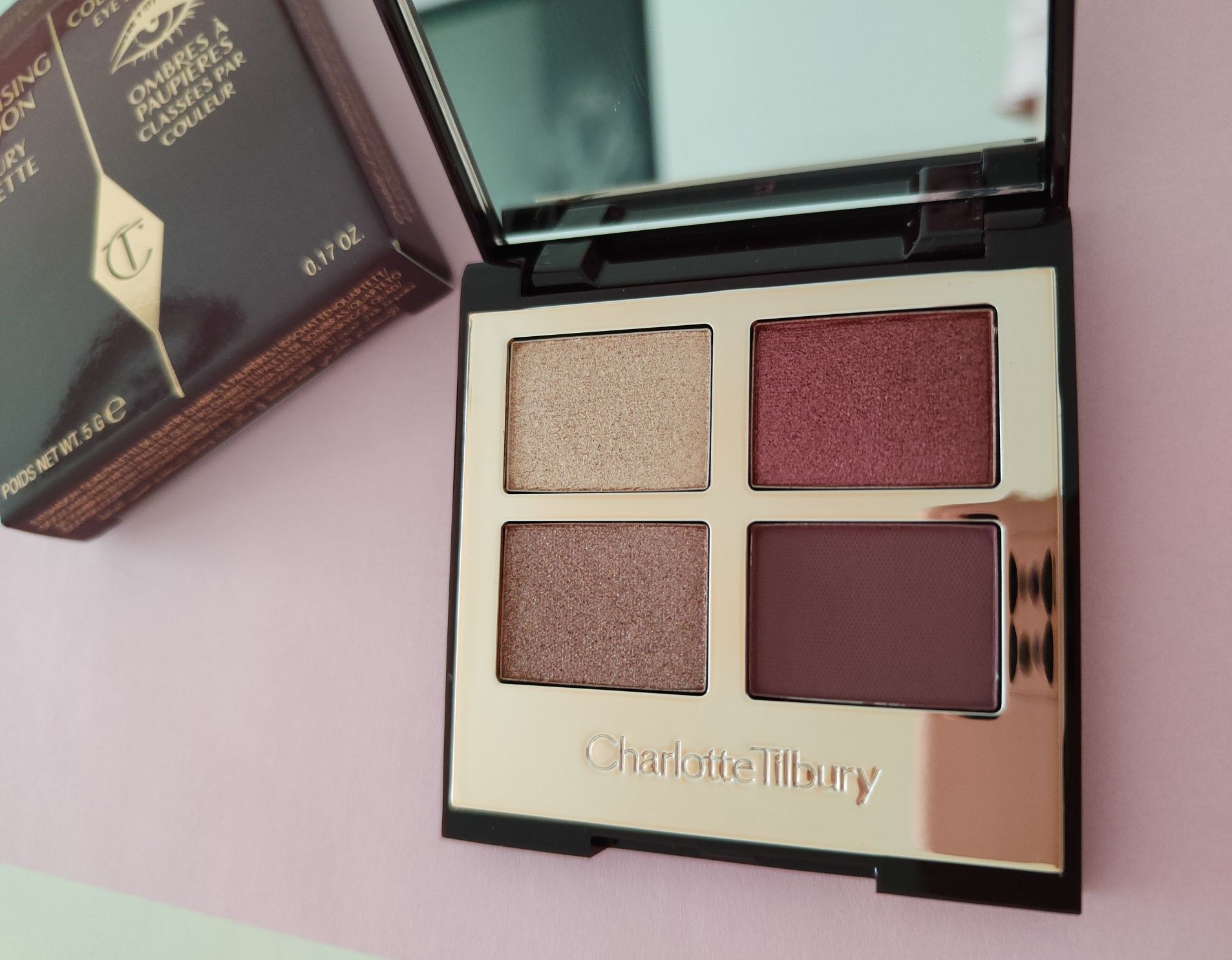 Paleta sombras olhos Charlotte Tilbury - Mesmerinsing Maroon - Nova