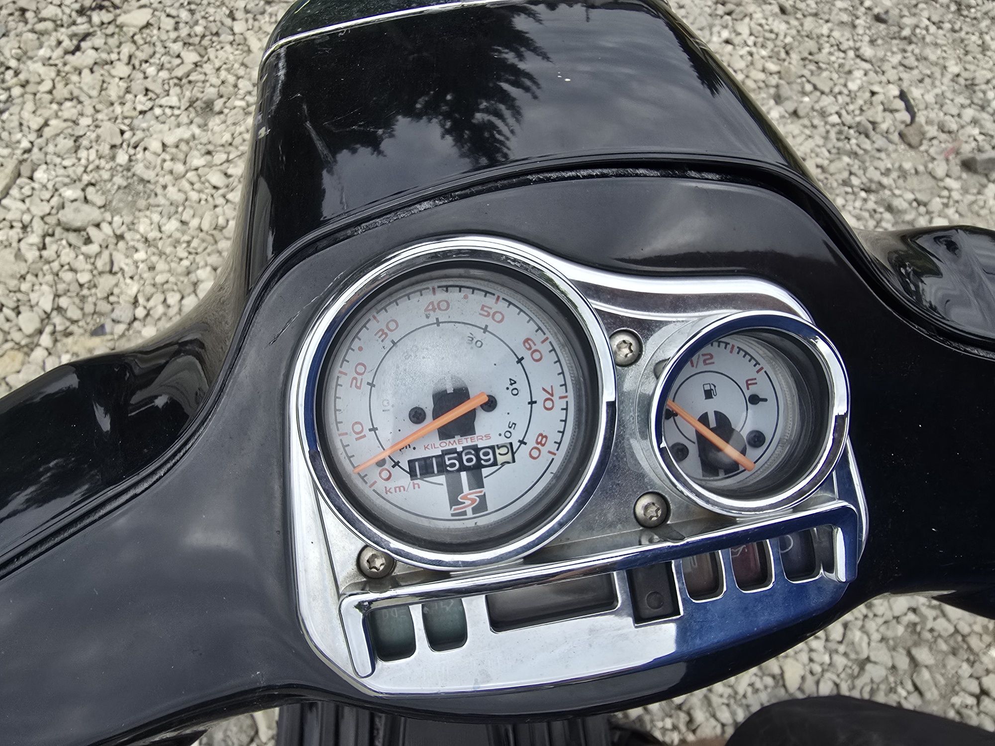 Piaggio vespa 50 4t. 2010 rok do poprawek