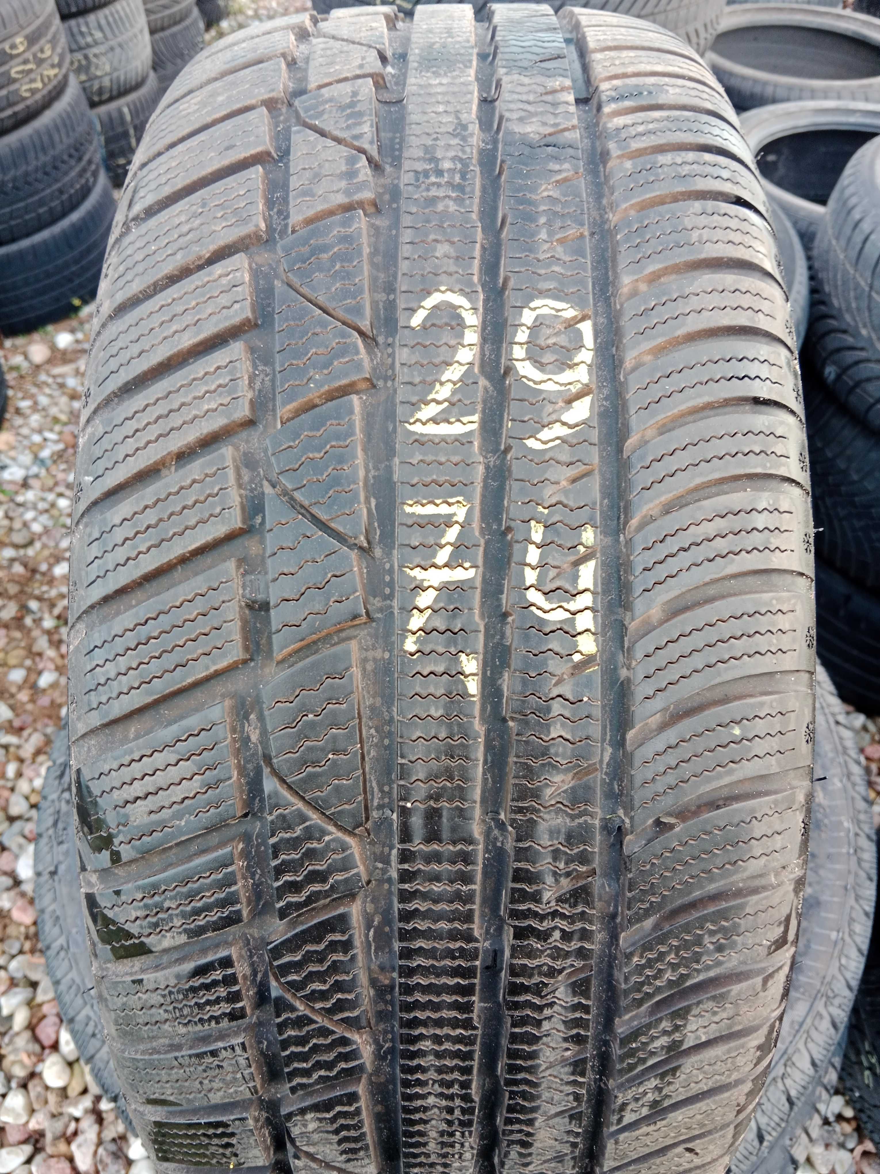 Opona używana 235/45R18 Linglong Green-Max Winter UHP 1szt.