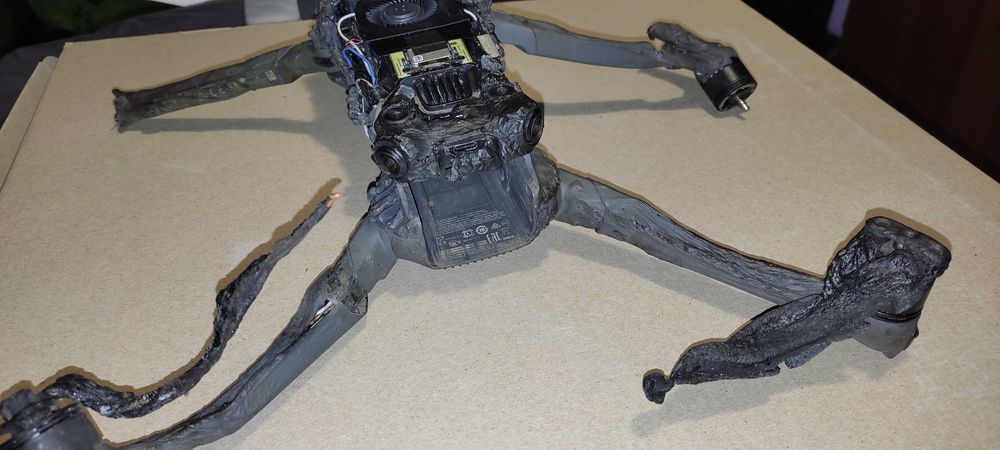 DJI Mavic 3 Pro з недоліками