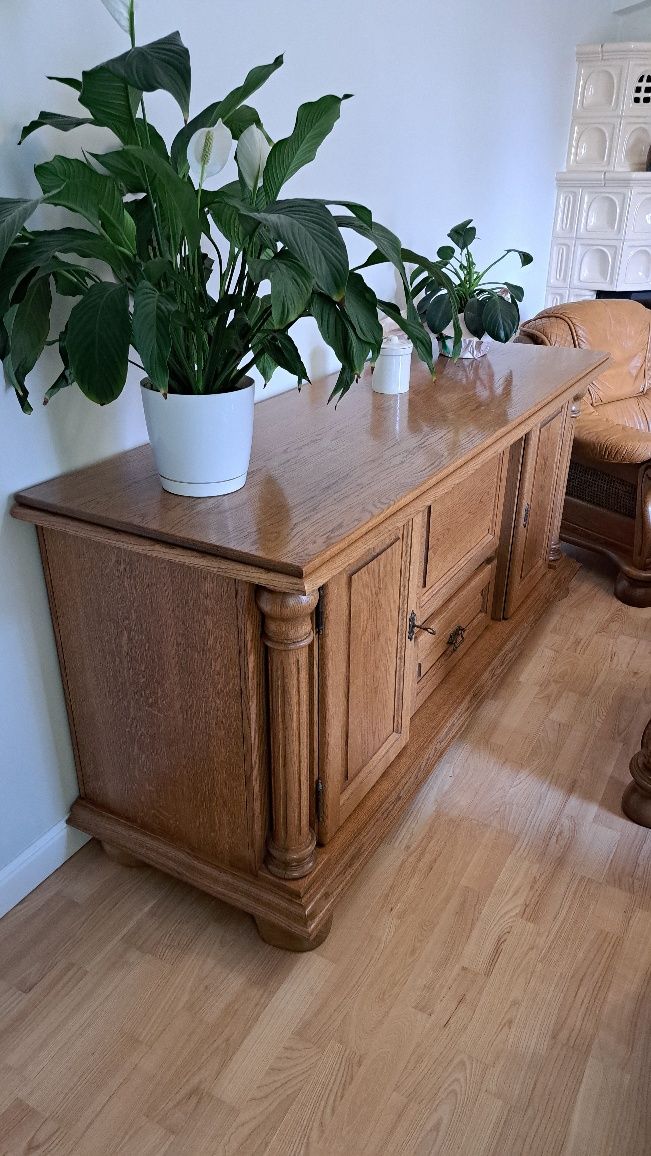 Zestaw Kler sofa , stolik komoda i ..