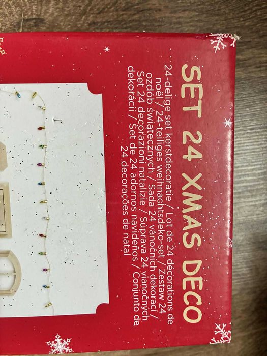 Zestaw 24 ozdób świątecznych