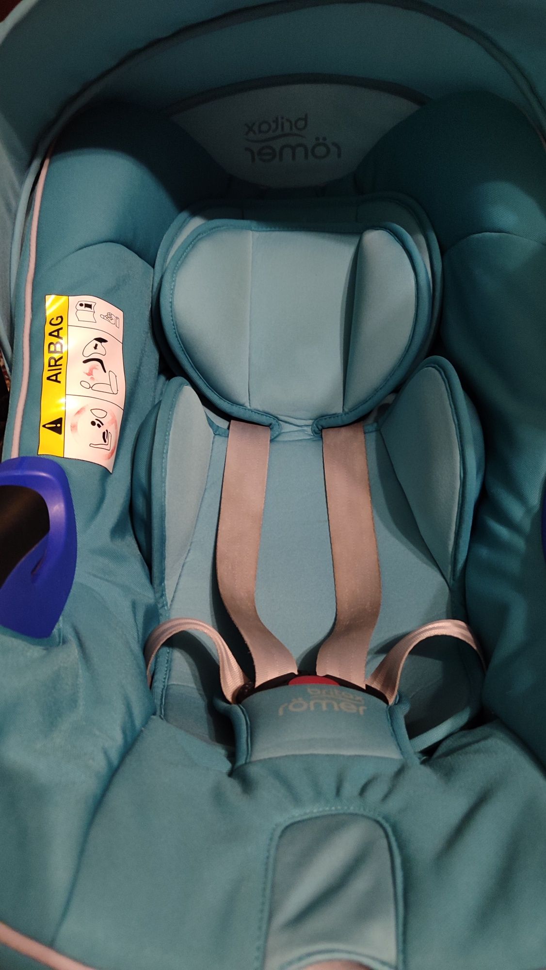 Автокрісло Britax-Romer Baby-Safe I-Size 0+.