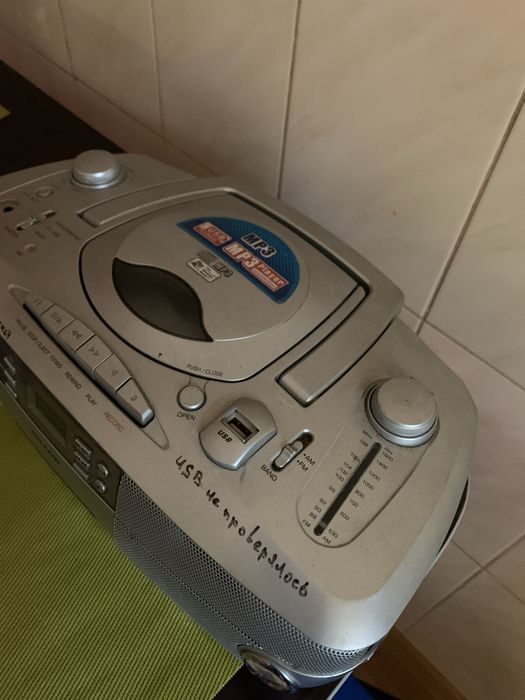 Магнитола SHARP  Япония