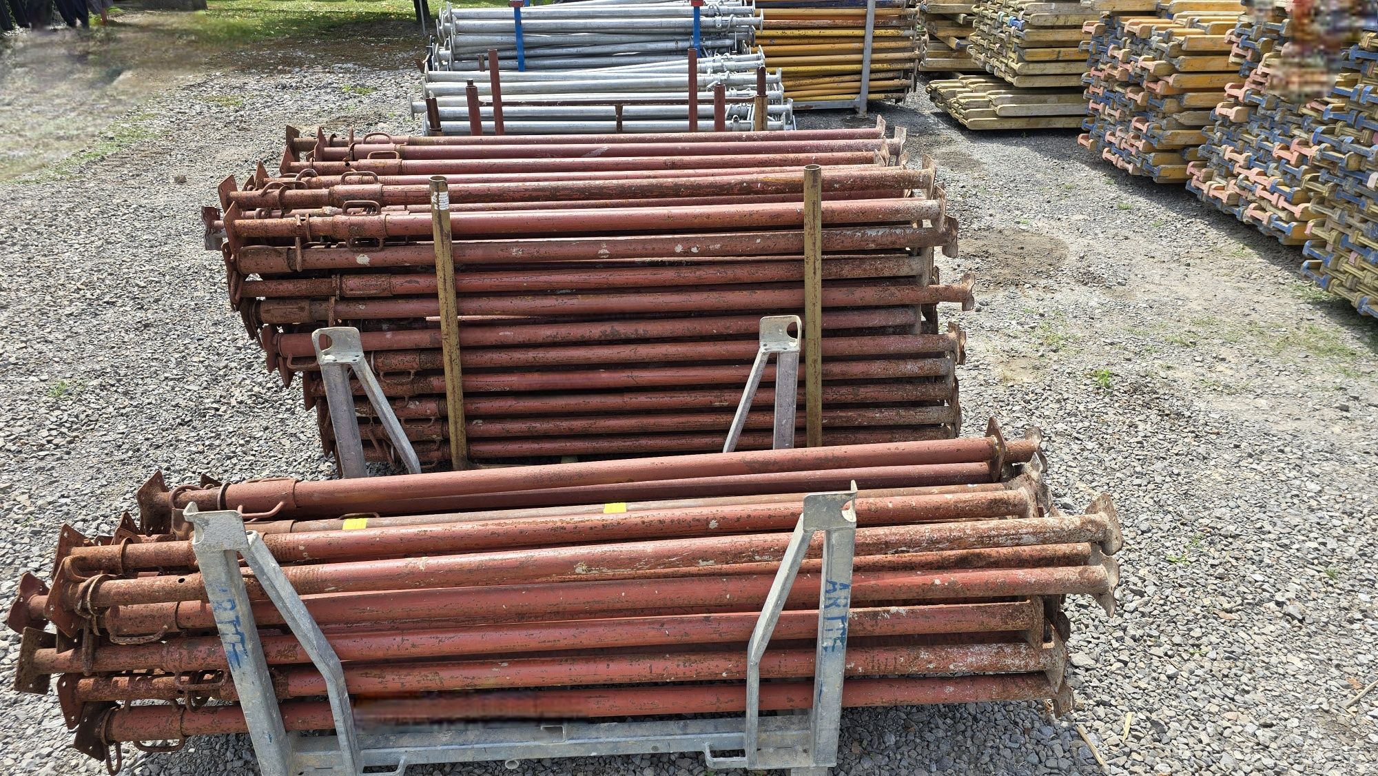 Wynajem szalunków stropowych