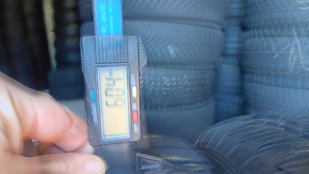 205/55/16 Dunlop sp winter sport 4d