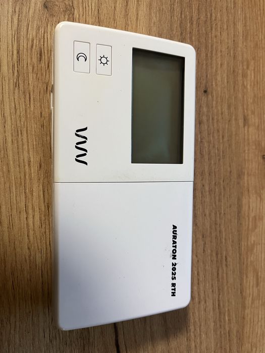 Regulator temperatury Auraton 2025 RTH