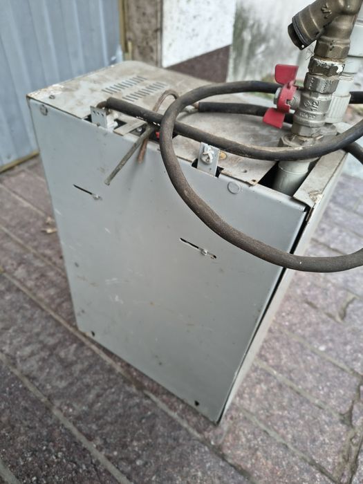 Електрокотел 5 кВт з  насосом