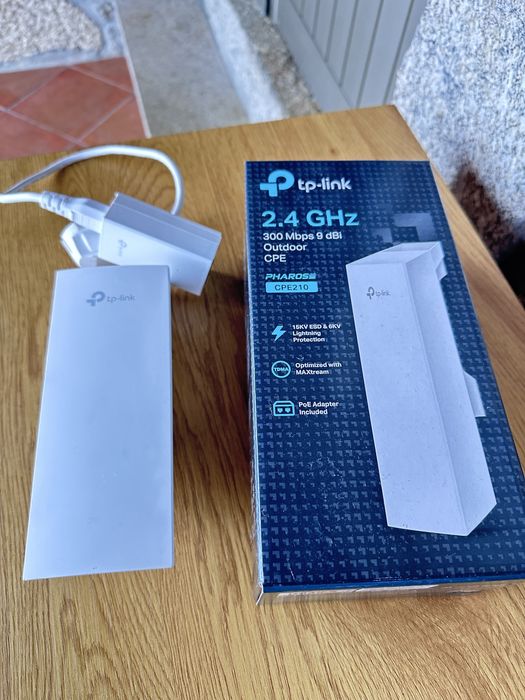 9 dBi Dual-polarized Directional Antenna