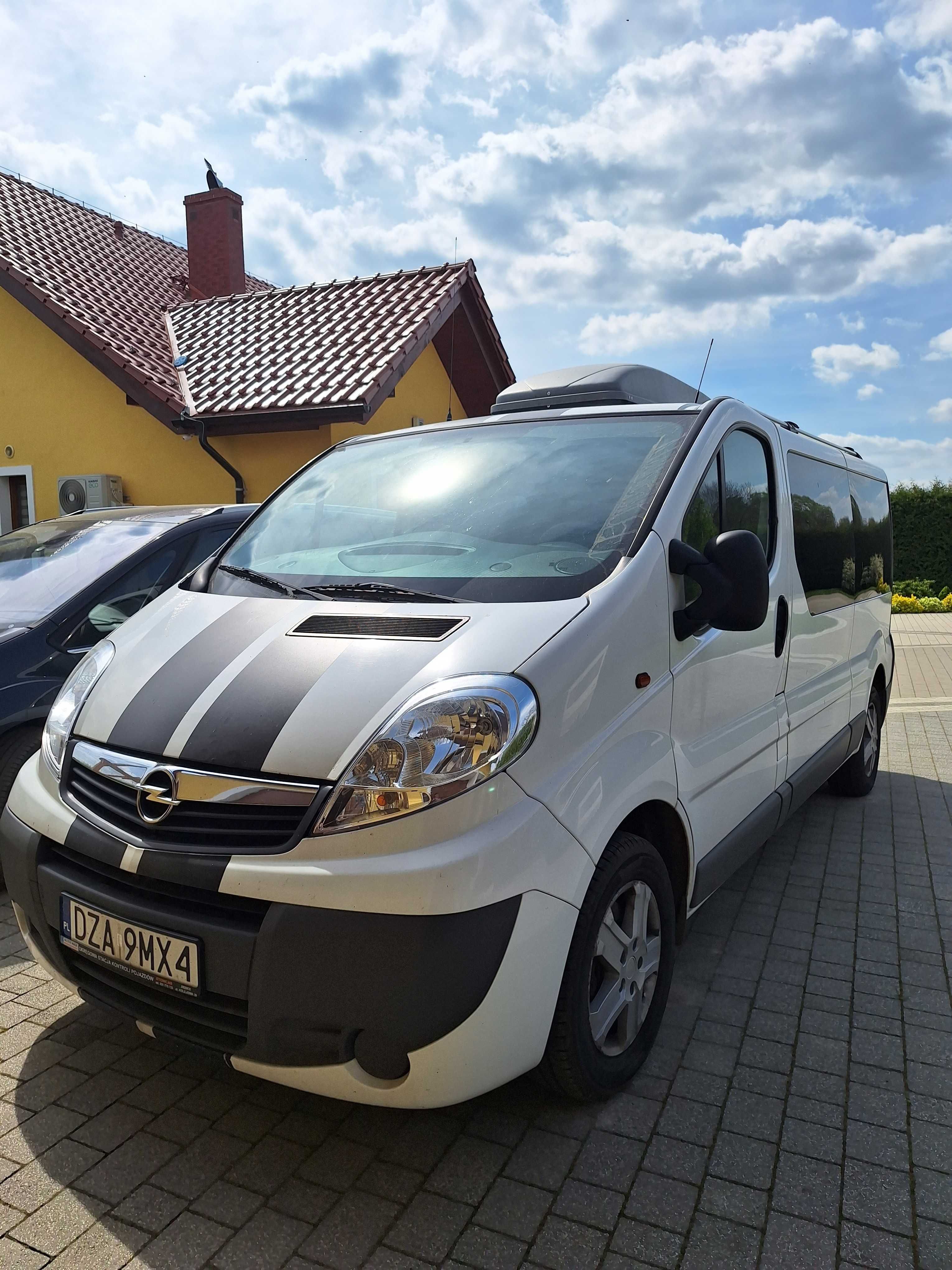 Opel VIVARO Long 2.0