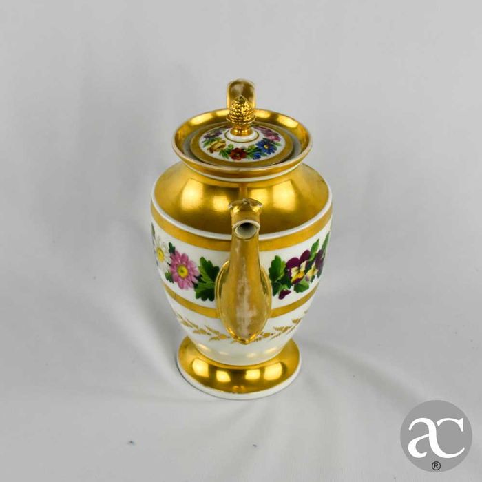 Bule / Cafeteira porcelana Europeia, dourado e pintado à mão, séc. XIX