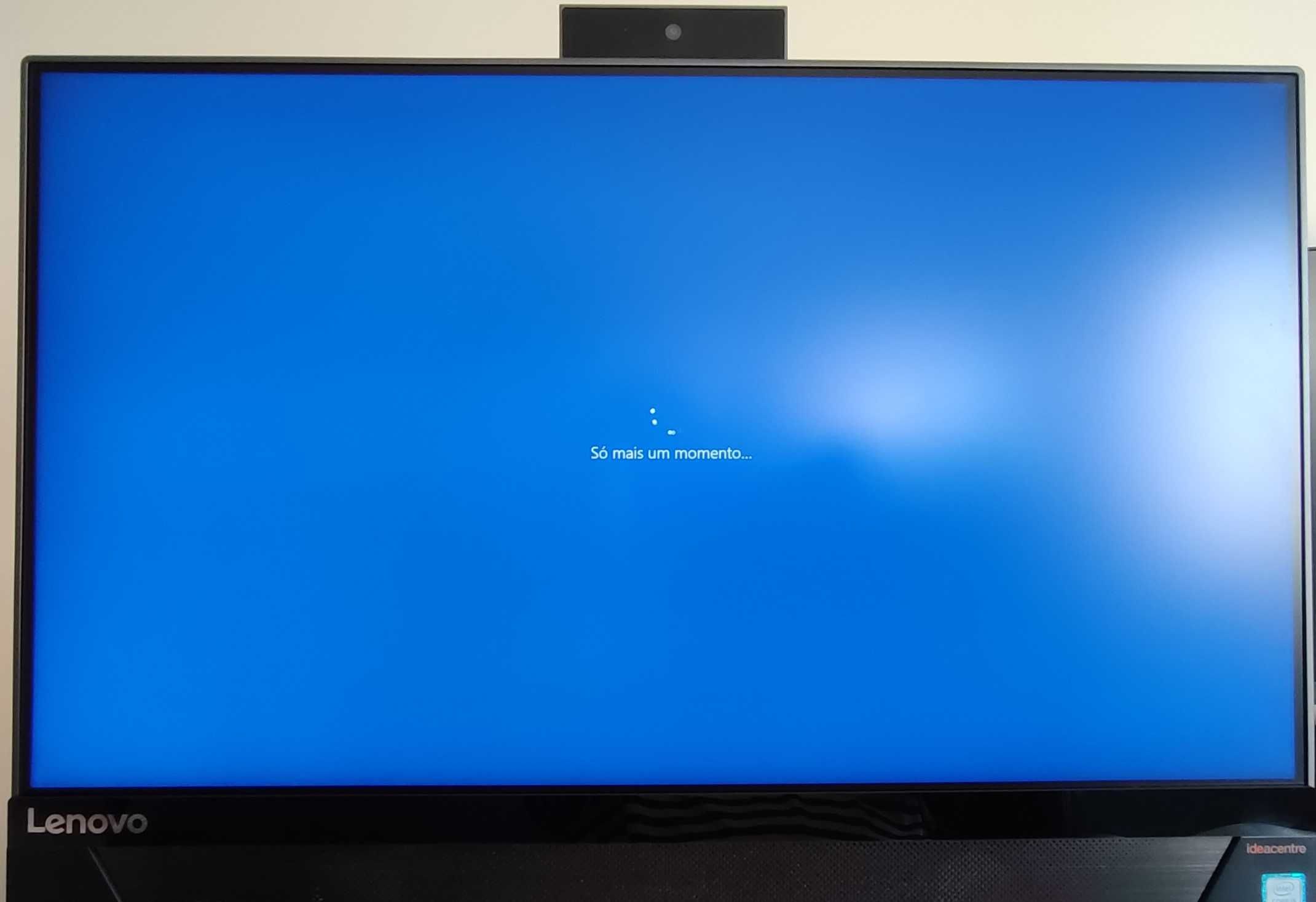 Computador Desktop All-in-One Lenovo IdeaCentre 720 AIO