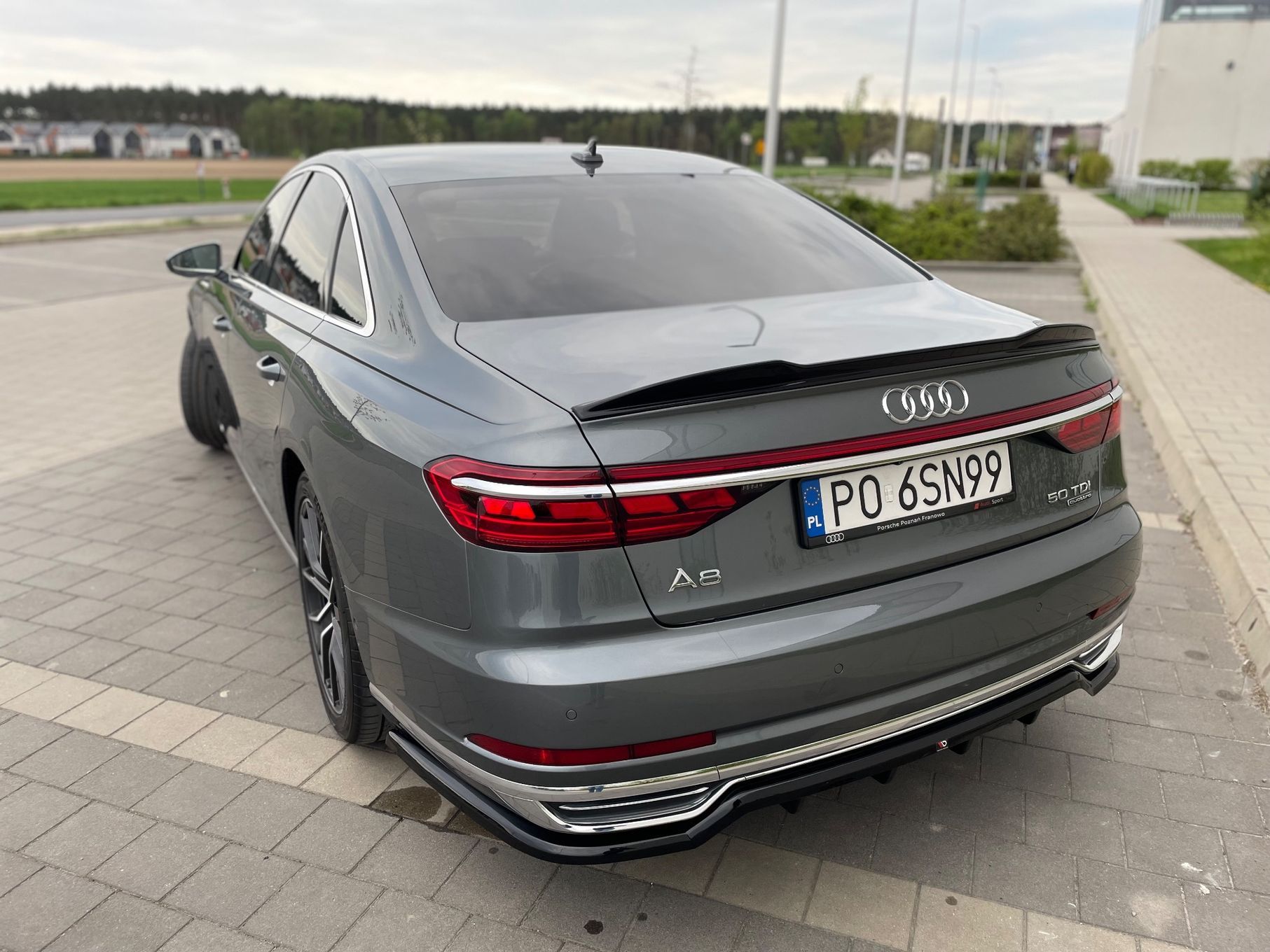 Audi A8 5.0. TDI 286 PS, noktowizor, 4x masaże, wentylowane, TV, webasto
