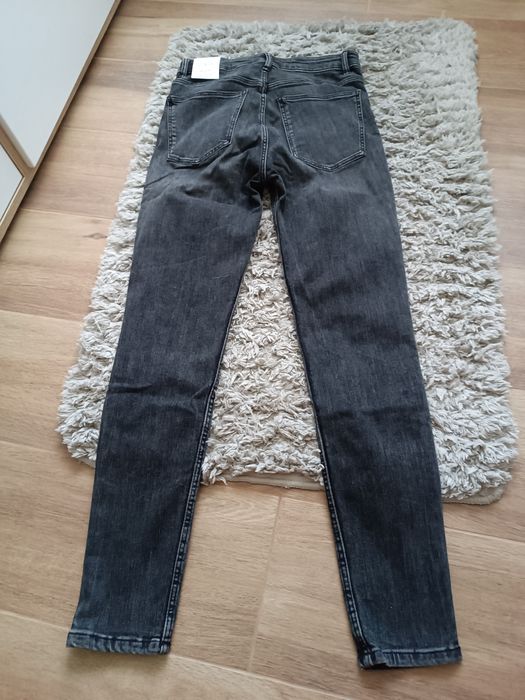 Spodnie jeansowe czarne Zara