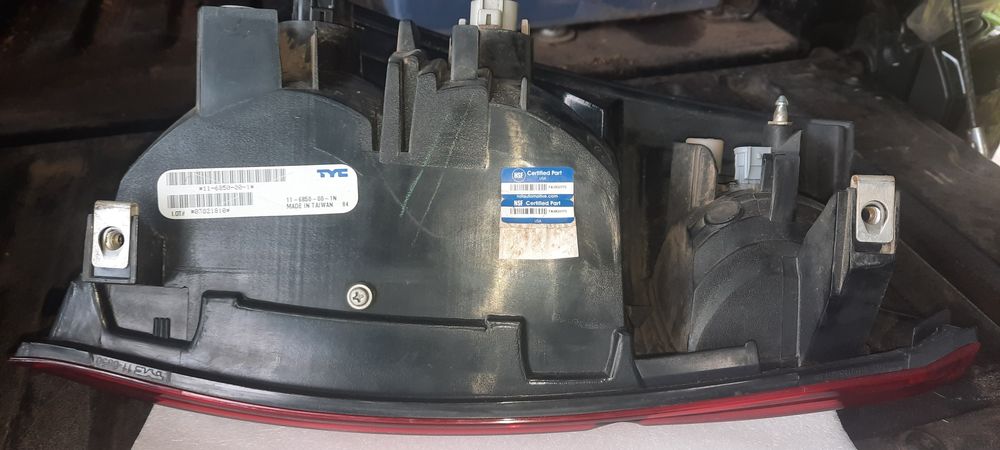 Toyota tacoma 2017 фонарь задний левый