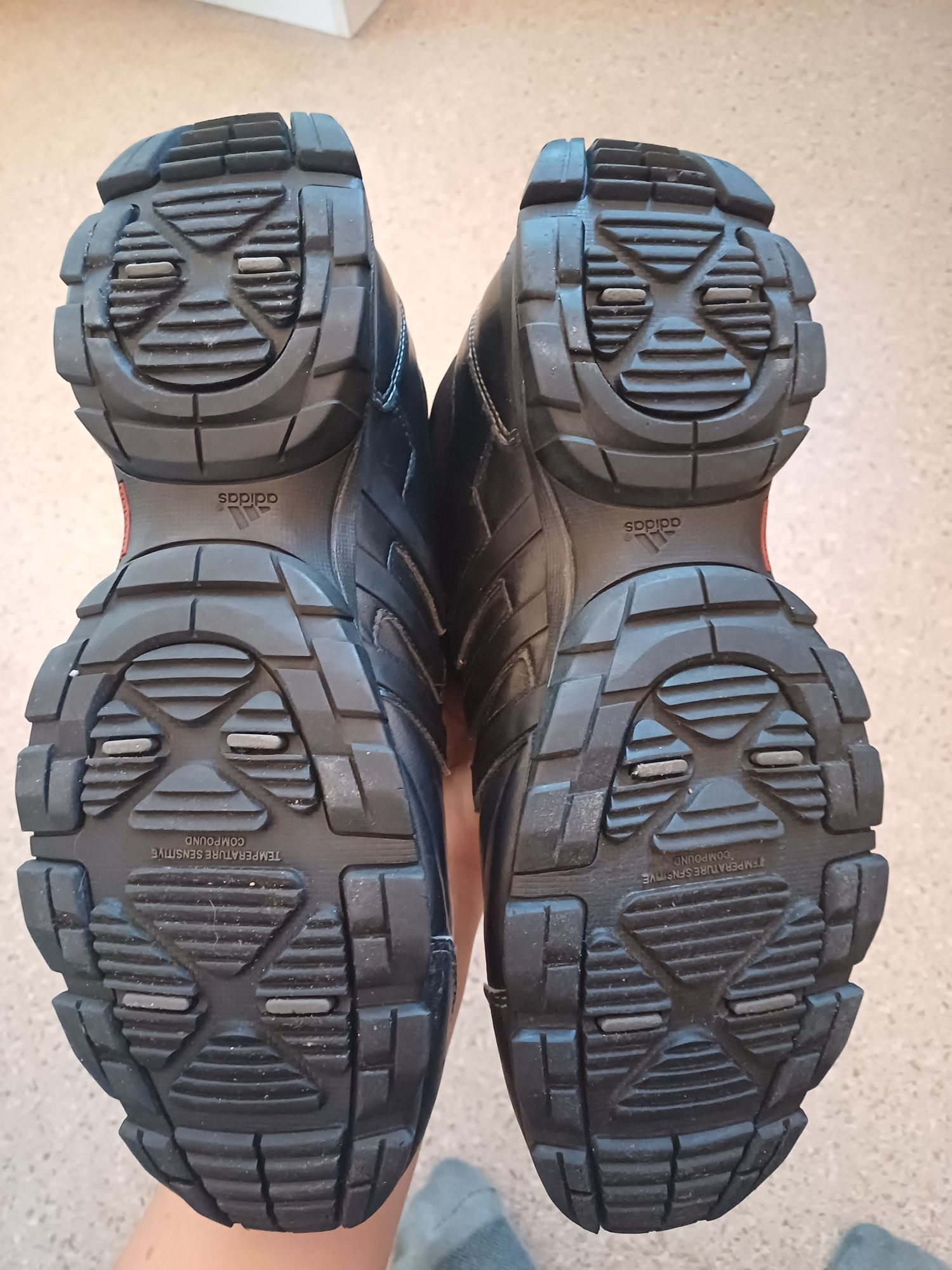 Чоловіче трекінгове взуття Adidas CH EISCOL MID. 46 EU, 11.5 US, 11 UK