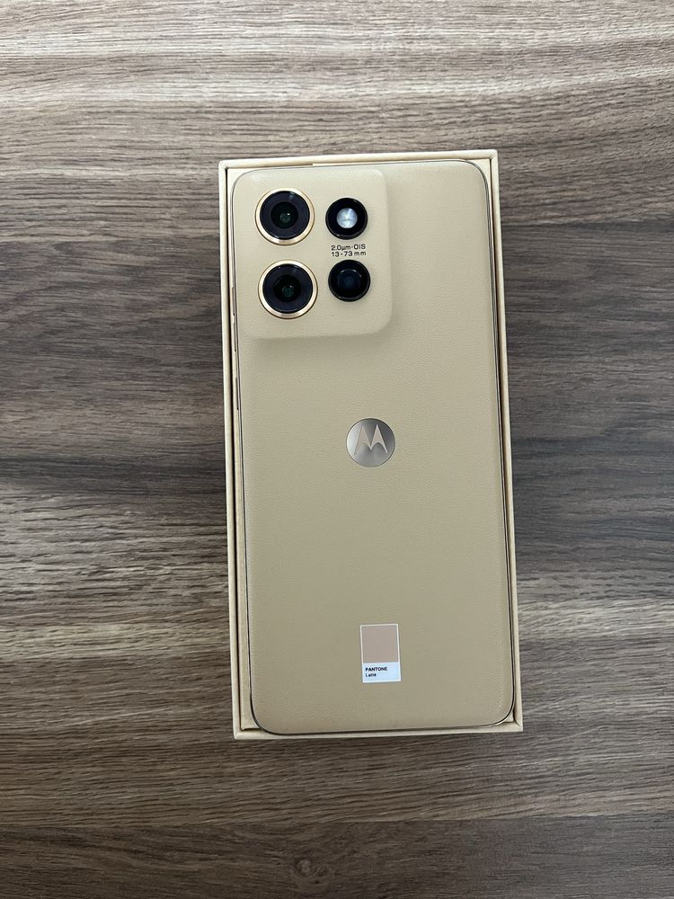 Moto Edge 50 Neo  8/256