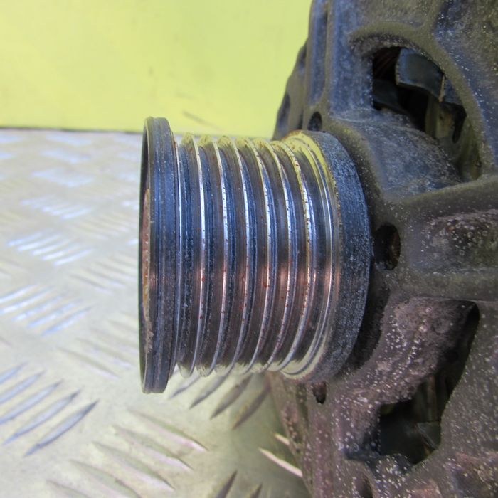 Генератор Nisan Primastar 2,5 Нісан Розборка Шрот