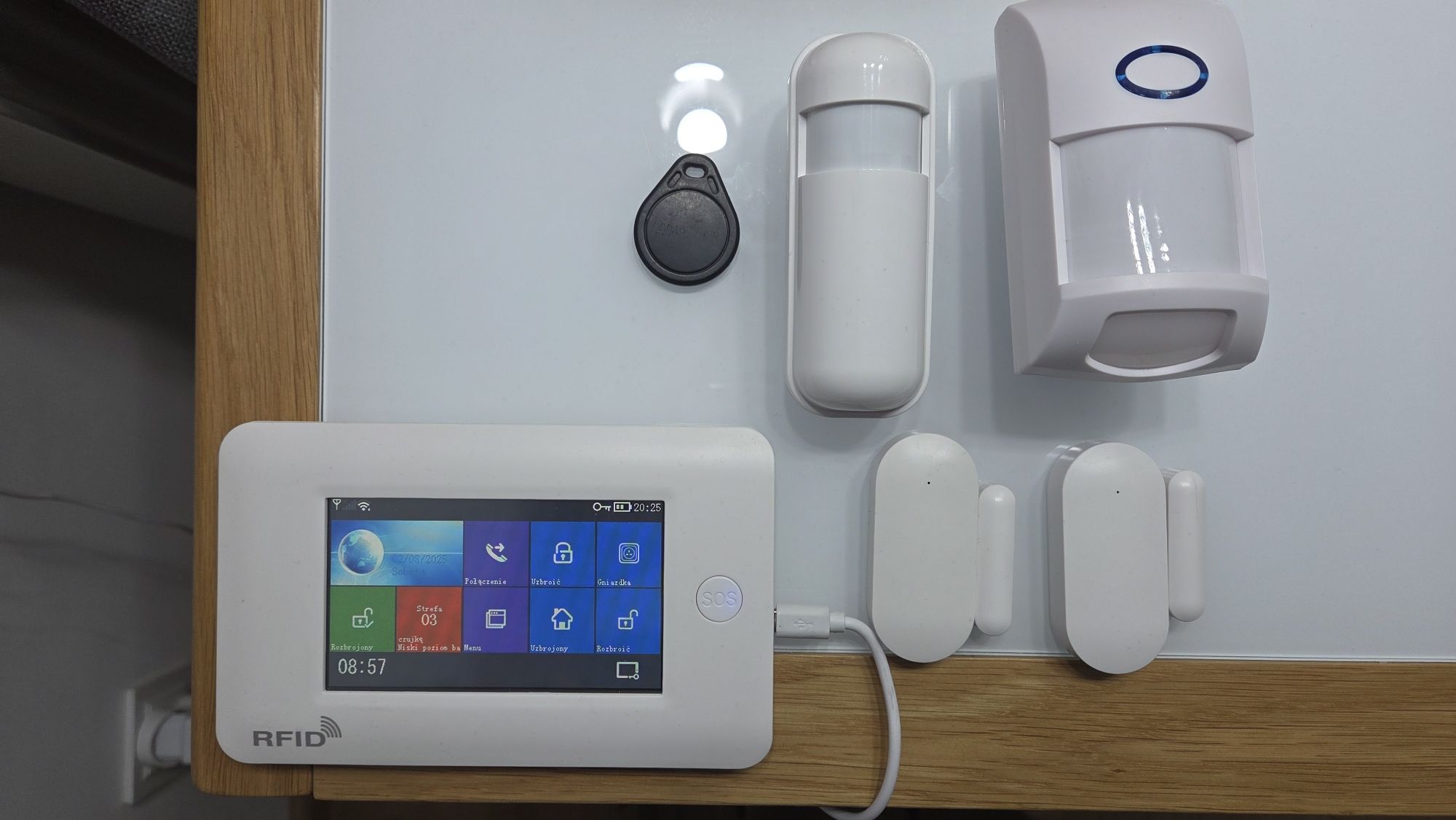 System Alarmowy Alarm AlarmZone Tuya Smart Life Wi-Fi GSM AZ11WG