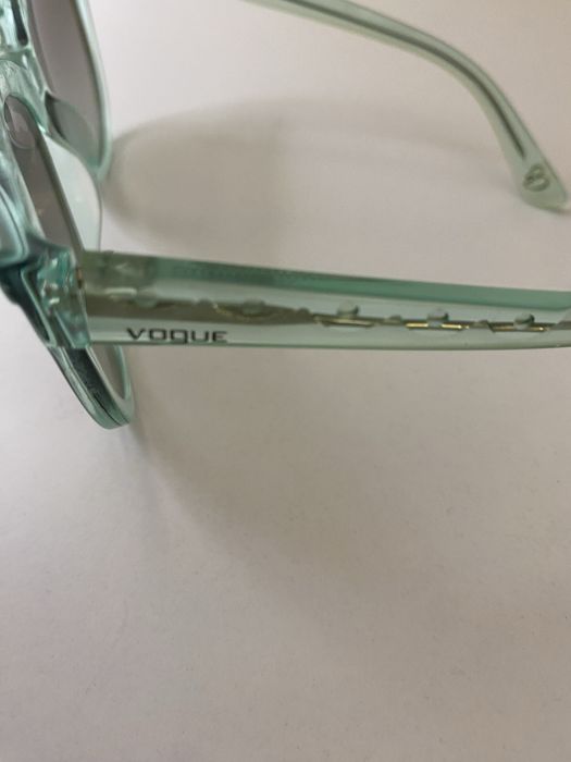 2 pares de oculos de sol #vogue