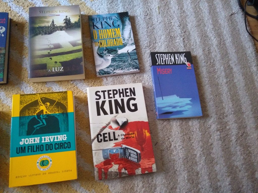 Vendo livros: literatura internacional