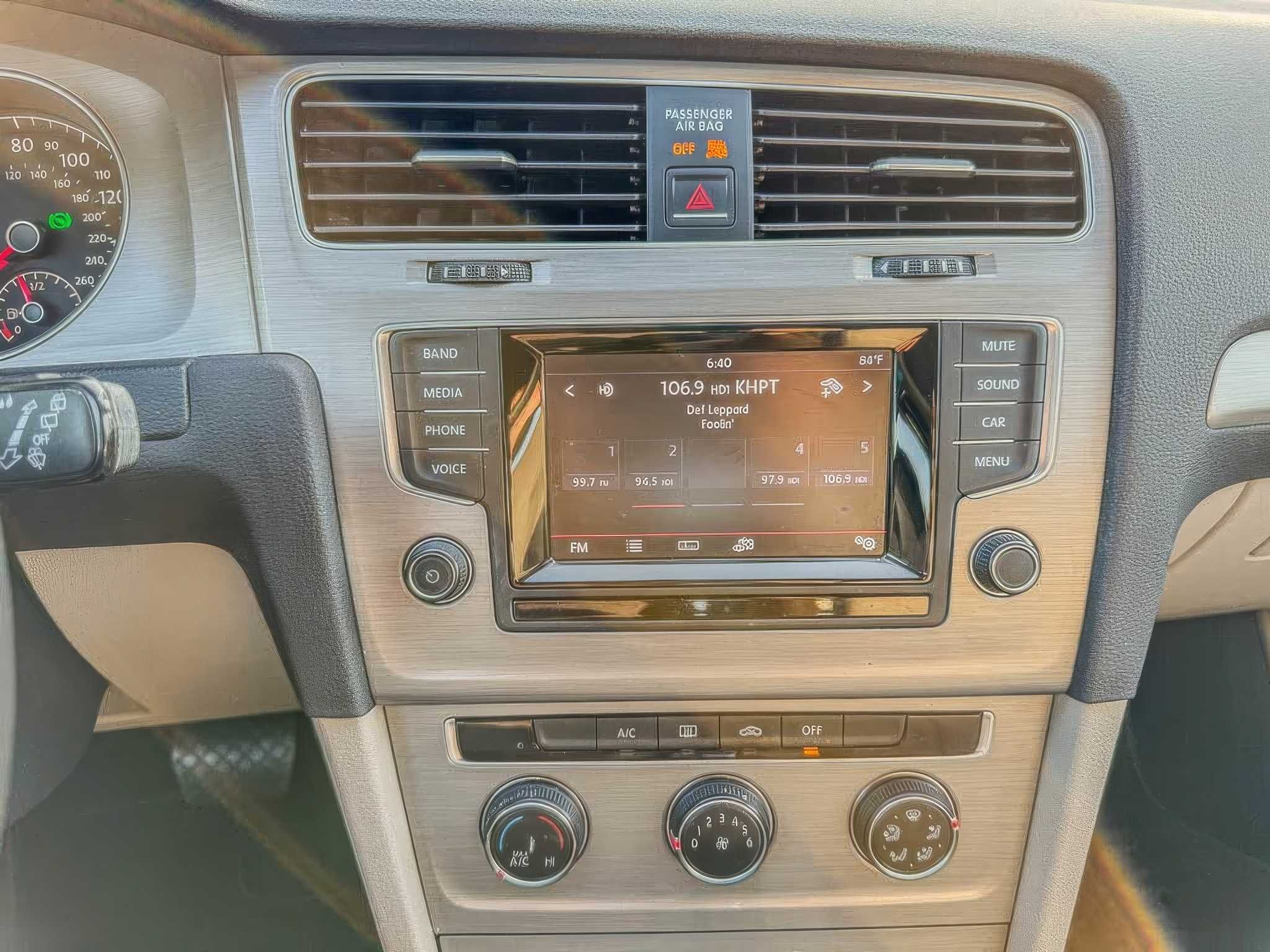 2015 Volkswagen Golf SportWagen TDI S