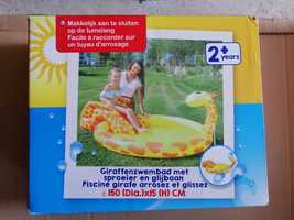 Nowy basen dla dzieci żyrafa.