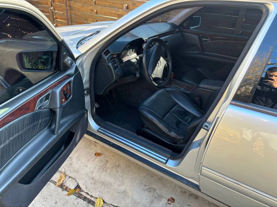 Мерседес w 210 1999 год