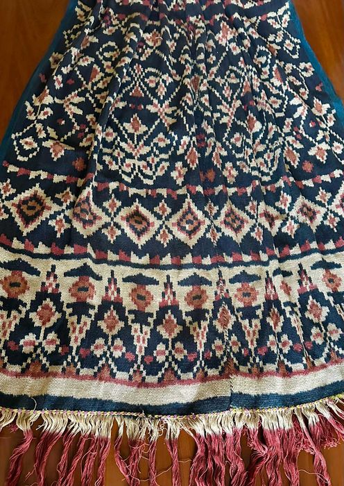 Вишиванки сорочки спідниці крайки фартушки запаски обортки плахти юбки