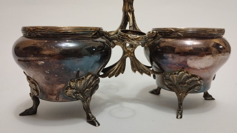 Старовинна Підставка під спеції.Масла.Крует.