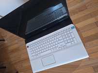 SONY Vaio 17'' RAM 4GB Intel i3 Stan BDB