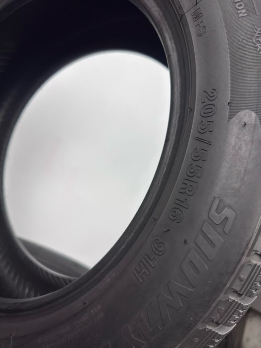 R16 205/55 (91H) 8,9мм RaceAlone 4шт. Як нові! Зимових шин
