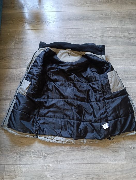 Куртка демісезона Аляска.