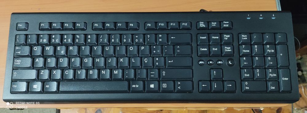 Teclado+rato HP com fios