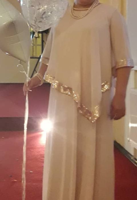 Вечірні плаття кольору пудри (розмір 50-52)