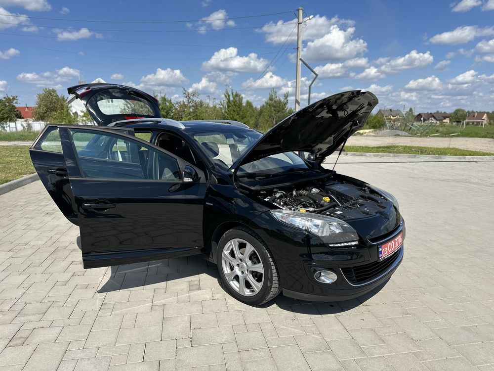 Продам Renault Megane III 2012