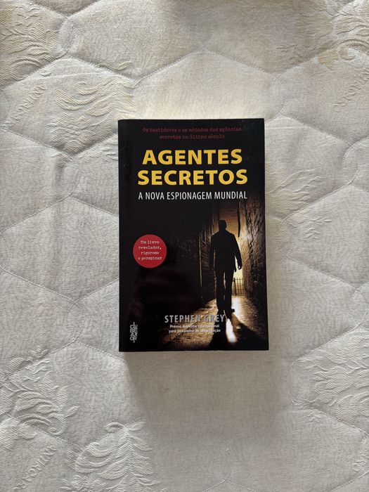 Livros com pouco uso
