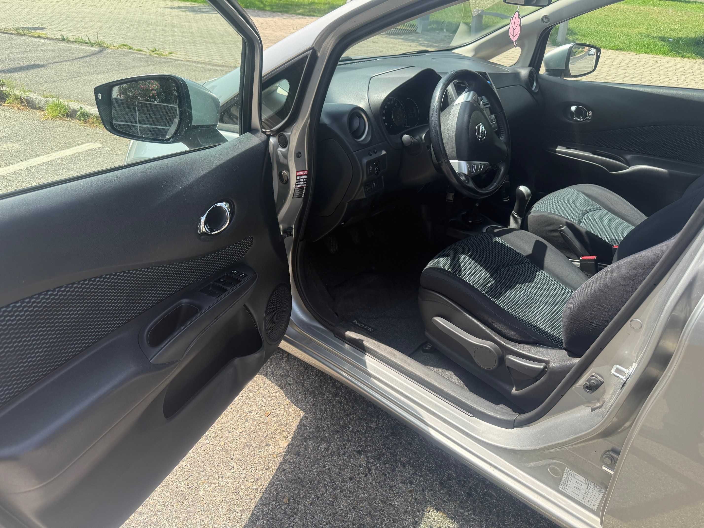 Nissan Note 1.2  - muito estimado