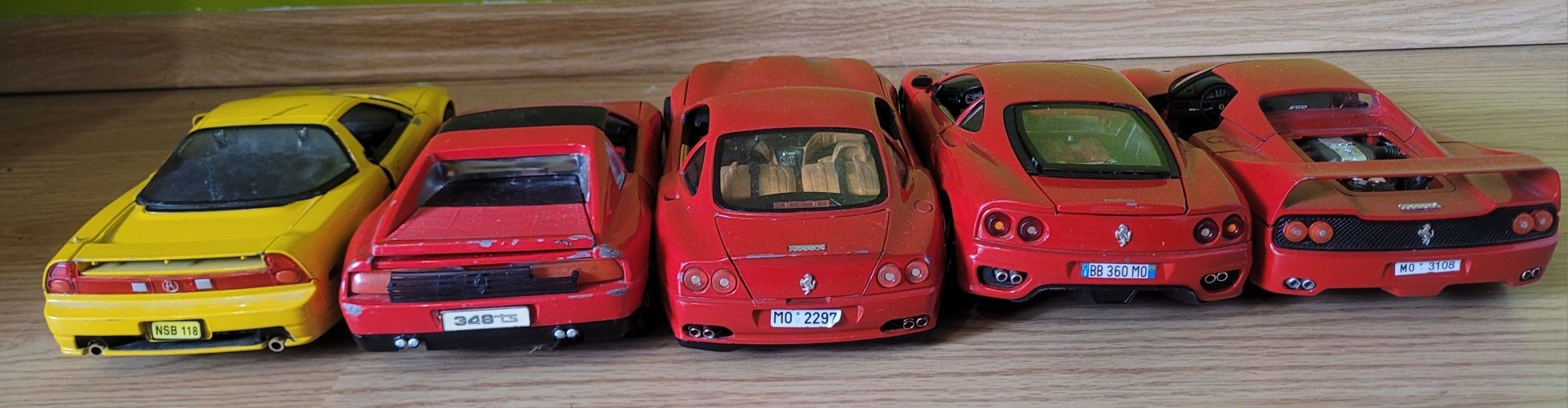Modele samochodów Bburago Motor max Maisto ferrari 1:18