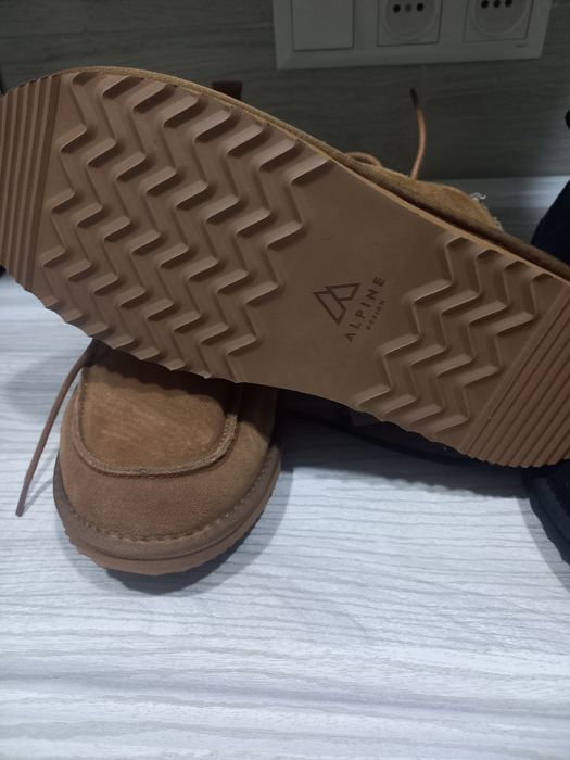 ALPINE черевики. 43 розмір