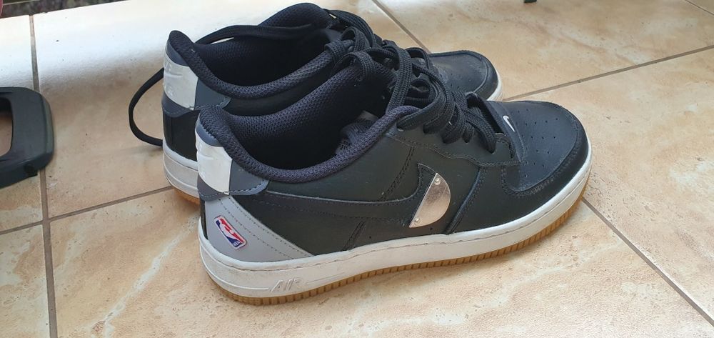 Buty Nike Air  Force 1 NBA rozmiar 38 wkładka 24cm