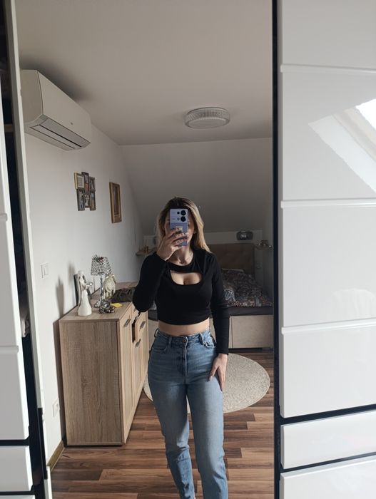 Crop top bluzka wycięcie ramię sexy kobieca s m dekolt