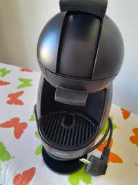 Máquina de café Dolcegusto