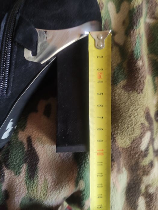 Чобітки жіночі 37 розмір